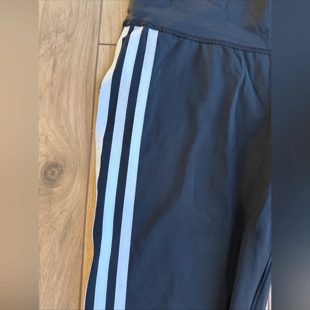 adidas Womens 7/8 3-Stripe Active Tight High Waisted (BLACK/WHITE, SIZE M) NWOT